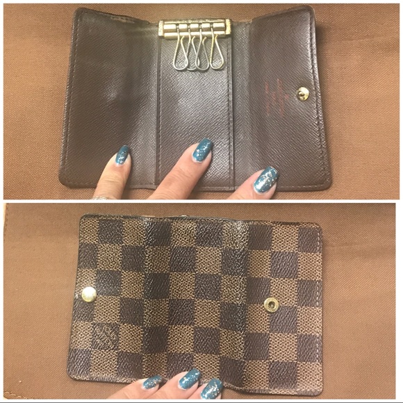 👑✅PRICE FIRM✅NO OFFERS SUPER SALE!! 👑AUTHENTIC Louis Vuitton Damier Key Pouch - Picture 3 of 10